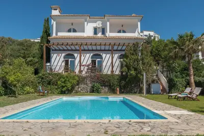Image de Villa Lino avec vue sur la montagne, piscine, jardin et Wi-Fi
