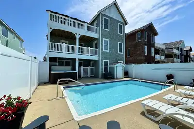 Image de 💥Heated Pool Included! Ocean Views! 🥇Golf Cart💥Elevator💥Hot Tub! Pet Friendly