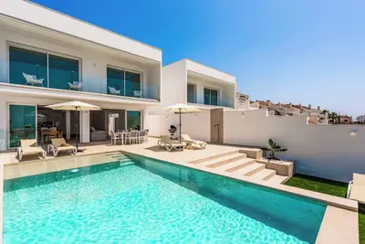 Image de Villa Felix Uno - Quatre Chambres Villa, Couchages 8