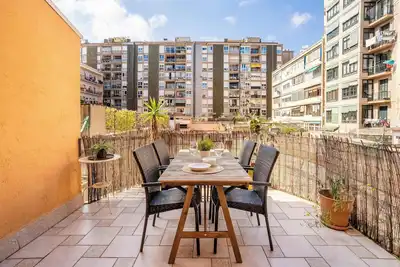 Image de Historic apartment with private terrace in Example