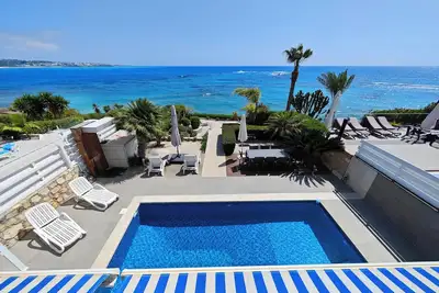 Image de SunResidence, 3 bed, first line, Coral bay
