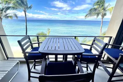 Image de 🌞 Mahana 507 Oceanfront Condo! ! 🏄‍♂️ See spectacular Views & Sunsets too! 🌞