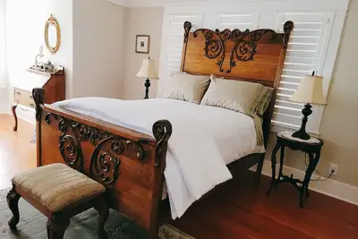 Image de Experience The Americana - Walk to Downtown Lodi