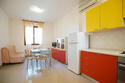 Image de Three-Room Apartment For Rent In Central Area - In Lido Estensi - Near The Sea With Elevator