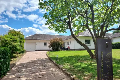 Image de Vacation home Prinzenkopf Apartment 96 m² with a wonderful view of the Moselle valley