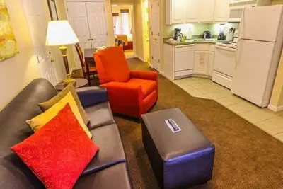 Image de Large & Lovely! 3/3 Sleeps 12! Pool! Lots of Room!