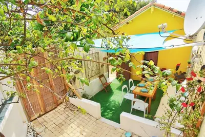 Image de \"La Coquette\" Maisonette coeur corniche