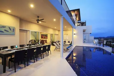 Image de Turquoise Vue: Piscine privée, Vue sur la mer, 9 chambres à coucher, salle de jeux et salle de cinéma