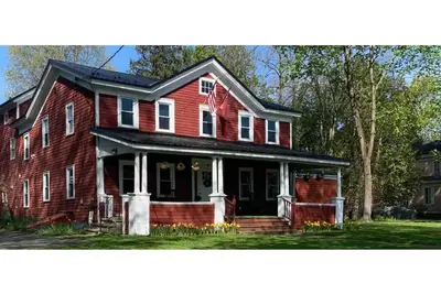 5br @ Broad Street, 1 block to campus + downtown
