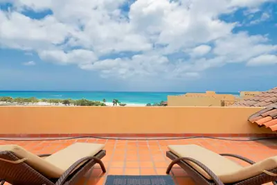 Image de Beachfront - Surround View 4br Penthouse - P516