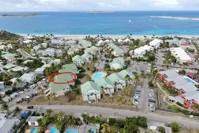 Image de Maracuja 16, au centre d'Orient Bay, plage à 100m