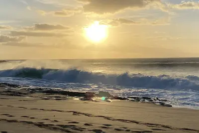 Image de Beachfront + Oceanfront Molokai Condo
