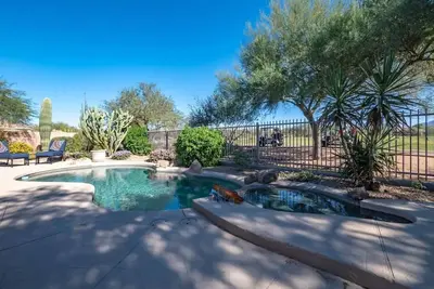 Spectacular Golf Course Frontage+Pool Table+Heated Pool+Spa+Mre