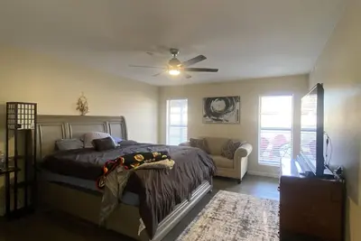 3bd 2ba minutes from State Farm Stadium!