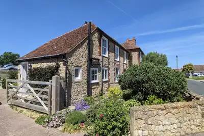Image de Lambournes - sleeps 4 guests in 2 bedrooms