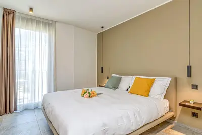 Icon H 402 Suite Business, Lugano, Switzerland
