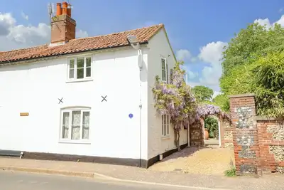 Image de 1 Chelsea Cottage, family friendly, with open fire in North Elmham