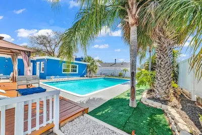 The Blue villa -  New Architect Design- Clearwater