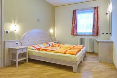 Image de Appartement \"Aronne Bait Giobbe\" avec vue sur les montagnes, jardin et Wi-Fi.