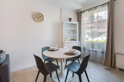 Image de Appartement 'White Soul' près du lac avec Wi-Fi