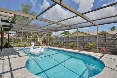 Image de Andy's Paradise -10 Min to Ami, Newly Renovated in 2022 & Private Heated Pool