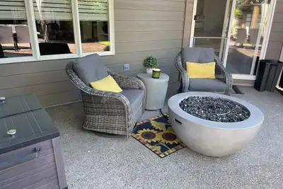 Image de 5 Miles from Hayward field