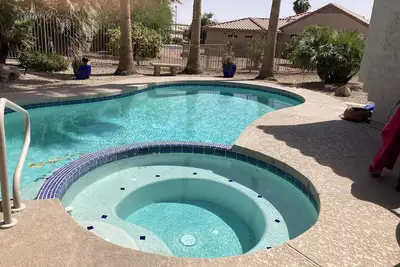 Image de Spacious, 3 Bedroom Home in Grand: Heated pool/hot tub (golf cart available)