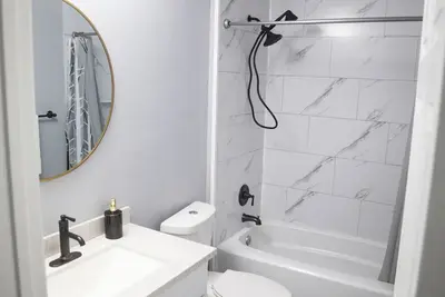 Image de Lk Mary Sanford Bombay sport complex~Beach ~Zoo~Downtown marina~Toddler