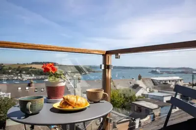 'Langton' - Best Views in Falmouth!