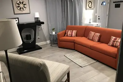 Image de New remodeled Centrally located 2 Bedroom Home Near Everything