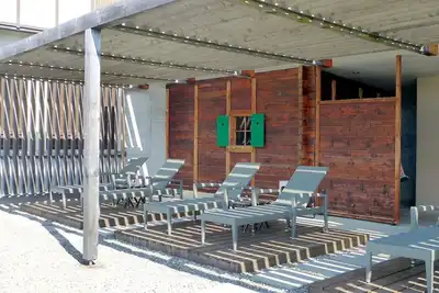 Image de Confortable appartement pour 6 personnes avec piscine, Wifi, Tv, terrasse, animaux admis et parking