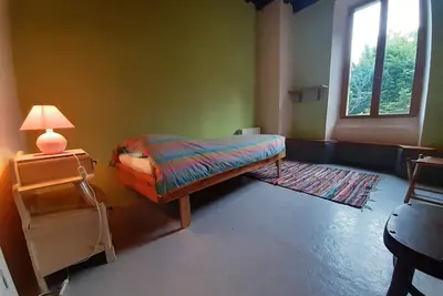 Image de Maison de campagne tranquille Ă 5 minutes de Die