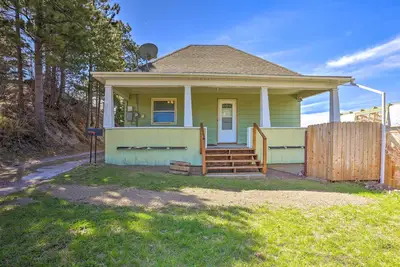 Image de Classic Mountain Home, Half Mi to Main Street