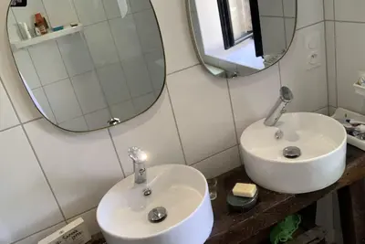 Image de Maison au coeur de Murol, de ses commerces, de ses randonnées en face du Chateau