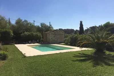 Image de Villa provençale avec piscine à Grasse entre mer et montagne
