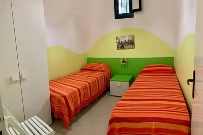 Image de \"Le Sorelle\" holiday home with sea view Santa Maria al Bagno 100 meters from the beach