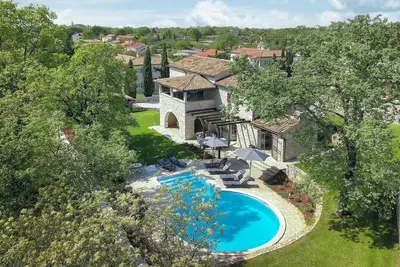 Image de Belle maison Ă Muntrilj avec WiFi