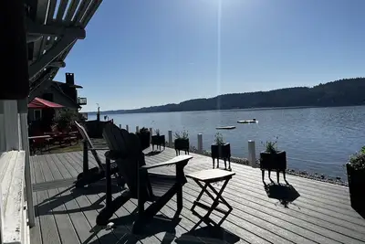 Image de Private North Shore Waterfront Home