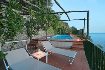 Image de Belle maison de vacances privée avec climatisation, piscine, Wifi, Tv, terrasse et vue panoramique