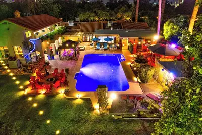 Image de Grande maison avec Cour & Bar Tennis In The Heart Of Tempe / Asu