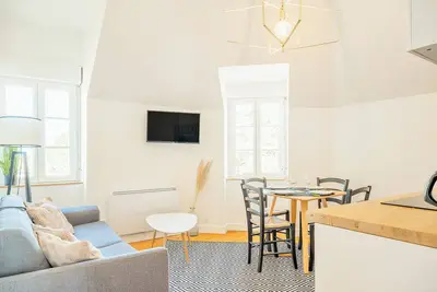 Image de Superbe T2 lumineux refait à neuf