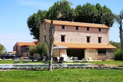 Magnifique maison de famille avec piscine à 10 minutes de la plage