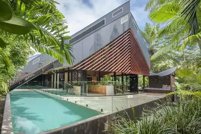 Image de 28 Beachfront Mirage - 4 Bedroom Luxury House