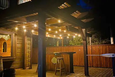 Image de Lovely log cottage by the lake