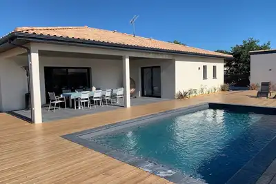 Image de Villa avec piscine proche plage Montalivet
