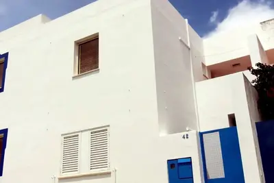 Image de Mediterranean house for 4, 10 minutes from the beach