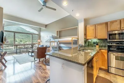 Image de Keystone Lake & Mountain Views from Private Patio & Easy Access to Activities