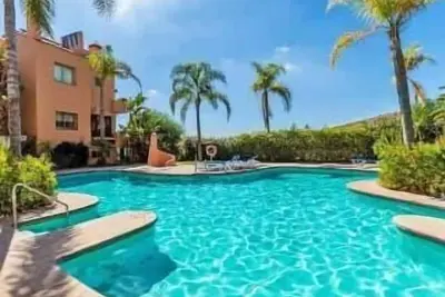 Image de Tropical Hill   Ct 157