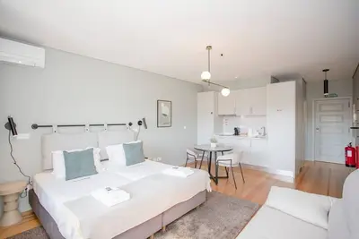 Image de Liiiving | Historic Clérigos Studio - 3b