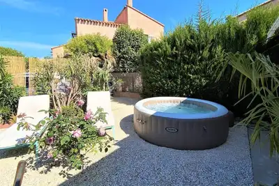 Image de A 5 mn de la plage, maison rénovée au calme avec wifi, climatisation et jaccuzi